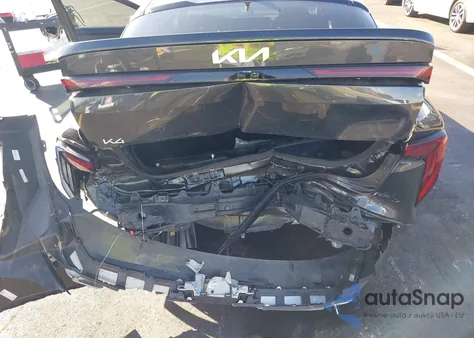 2025 Kia K4 Lxs z USA, uszkodzony, nr VIN 3KPFT4DEXSE017722